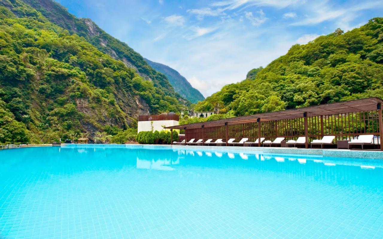 Taipei, Yilan, and Lanlien 6-Day Tour》Check-in at Taroko Silks Place Hotel